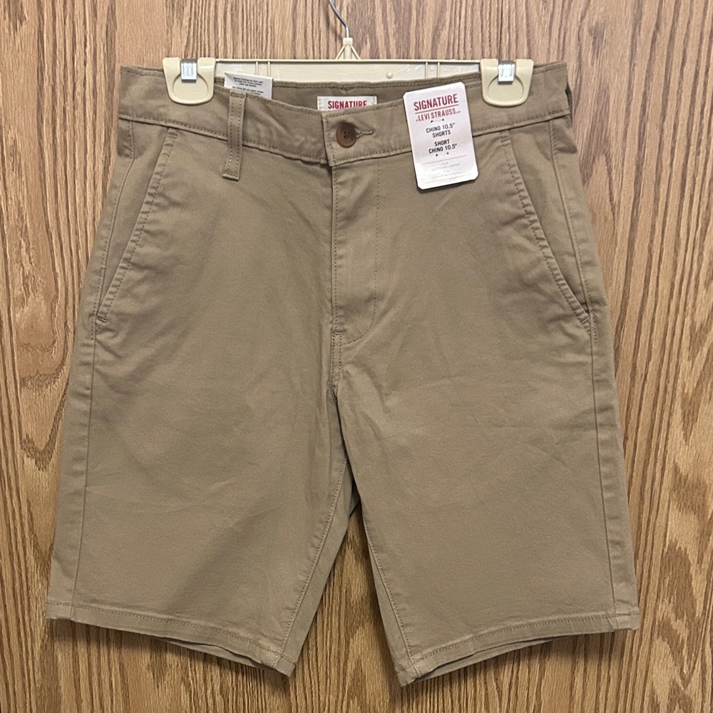 NWT Levi Strauss Signature Men's Khaki Flat Front Shorts